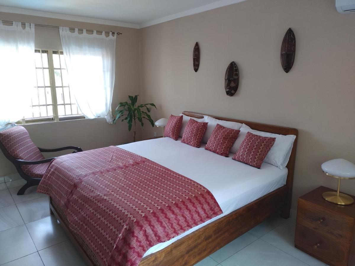 Cole Street Guesthouse Freetown Extérieur photo