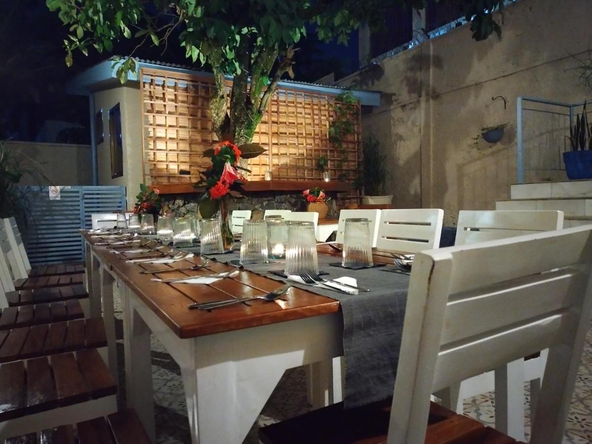 Cole Street Guesthouse Freetown Extérieur photo
